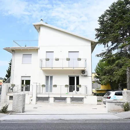 S373 - Sirolo, Nuovissimo Bilocale Con Ac Comodo Al Mare 公寓 *