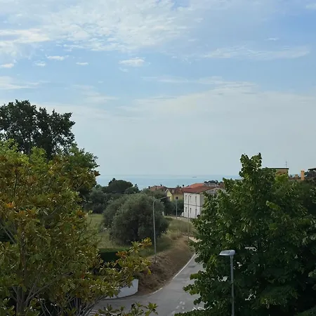 S373 - Sirolo, Nuovissimo Bilocale Con Ac Comodo Al Mare 公寓 锡罗洛